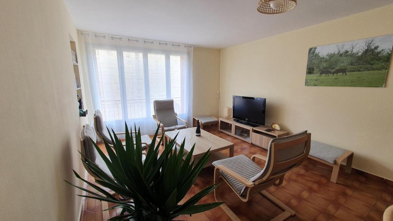 Appartement La Tour Du Sel Ег-Морт Екстер'єр фото